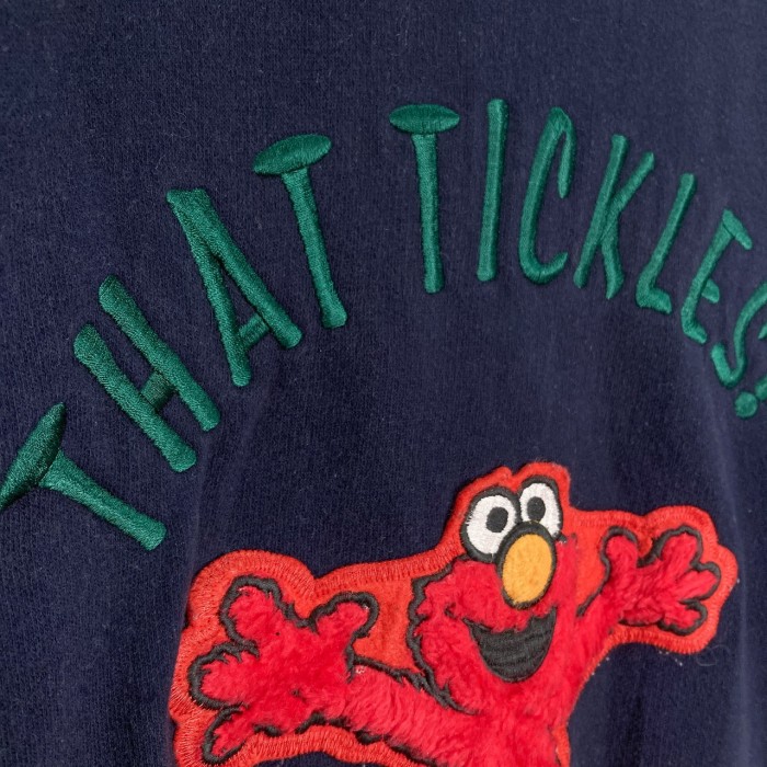 90s Sesame Street 'THAT TICKLES ELMO' sweatshirt | Vintage.City Vintage Shops, Vintage Fashion Trends