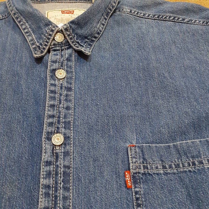 90s Levi's red tab denim shirt | Vintage.City 古着屋、古着コーデ情報を発信