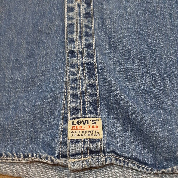 90s Levi's red tab denim shirt | Vintage.City 古着屋、古着コーデ情報を発信