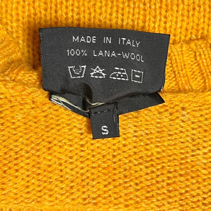MADE IN ITALY製 air Jumper by SCAGLIONE Vネックウールセーター オレンジ Sサイズ | Vintage.City 古着屋、古着コーデ情報を発信