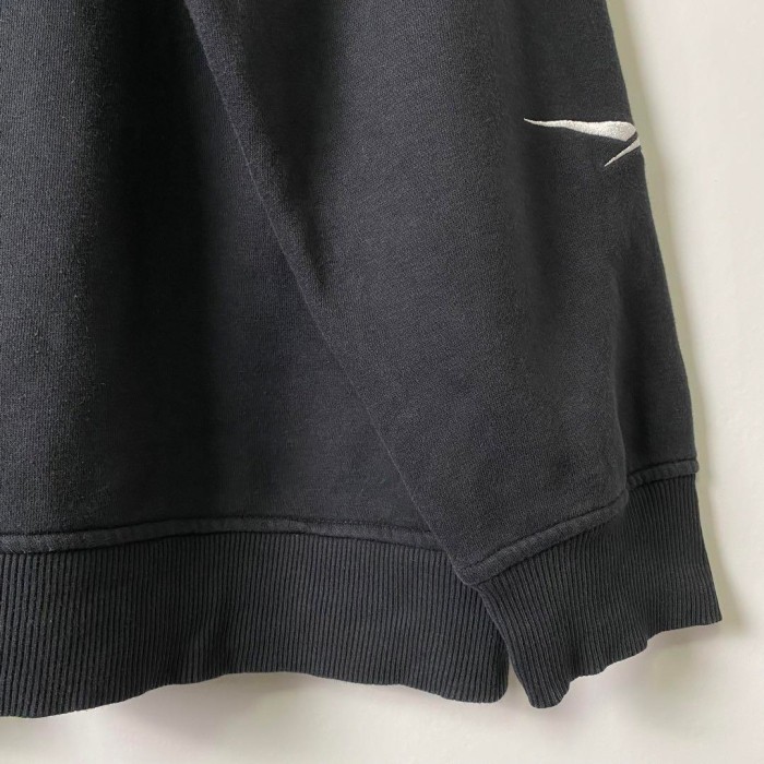 Reebok 袖ロゴ 刺繍 ジップパーカー スウェット ブラック XL S233 | Vintage.City 古着屋、古着コーデ情報を発信