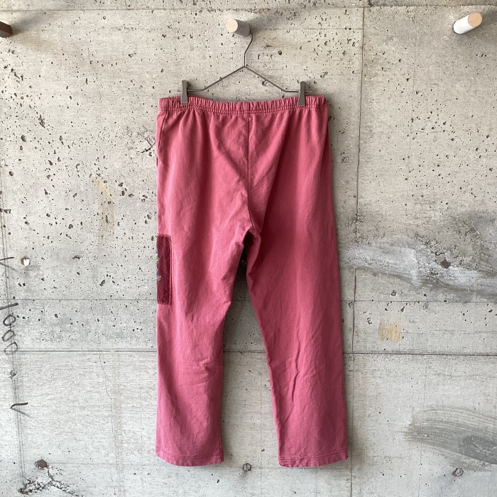 Sweatpants with embroidered patches | Vintage.City Vintage Shops, Vintage Fashion Trends