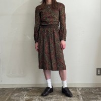 USA製 70’s TAURUS ヴィンテージワンピース プリーツワンピース ダーツ ペイズリー柄 レディース古着 fcl-344 | Vintage.City Vintage Shops, Vintage Fashion Trends