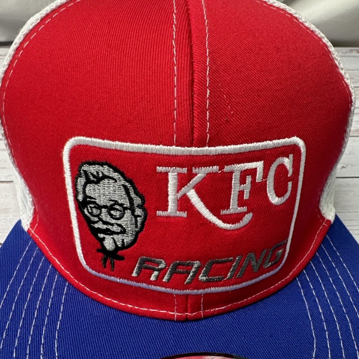 KFC カーネルサンダース　メッシュキャップ　フリーサイズ　赤　青　白　帽子  古着 | Vintage.City 古着屋、古着コーデ情報を発信