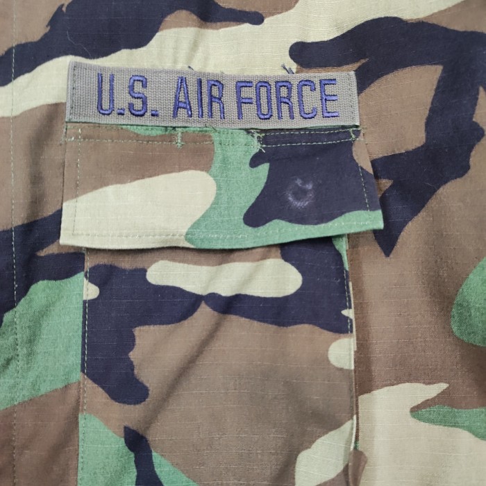 アメリカミリタリー ウッドランドカモ コンバットジャケット 空軍 部隊章 階級章付 Lサイズ | Vintage.City 古着屋、古着コーデ情報を発信