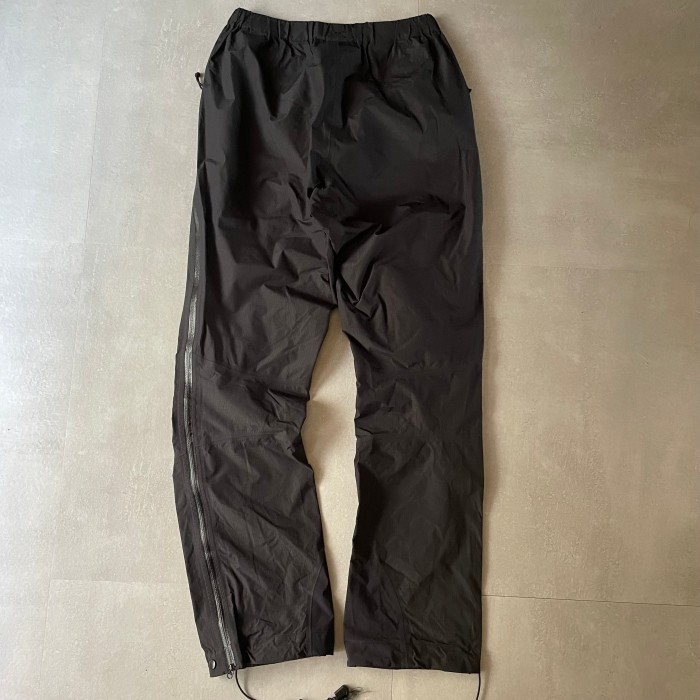 Arc'Teryx  nylon Gore-Tex pants | Vintage.City 빈티지숍, 빈티지 코디 정보