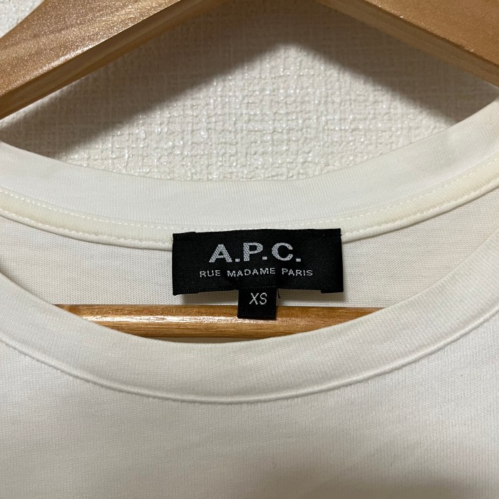 A.P.C/Small Logo Pocket Tee/ロゴ刺繍/アーペーセー/ホワイト/コットン/24186-1-96961/Tシャツ | Vintage.City 빈티지숍, 빈티지 코디 정보