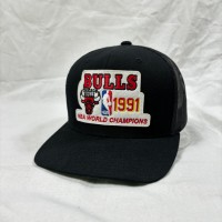 Mitchell&Ness NBAファイナル 1991 シカゴ・ブルズ 刺繍ロゴ 6パネル メッシュキャップ | Vintage.City Vintage Shops, Vintage Fashion Trends