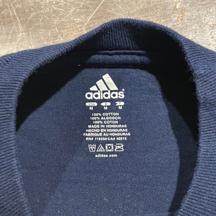 adidas アディダス　カレッジ系　両面プリント　半袖Tシャツ　C292 | Vintage.City 古着屋、古着コーデ情報を発信