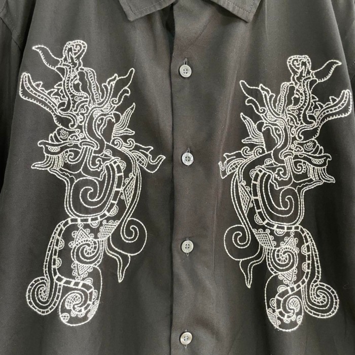 STUSSY dragon design shirt size S,M 配送C　ステューシー　ドラゴン刺繍デザイン　レーヨンシャツ | Vintage.City 빈티지숍, 빈티지 코디 정보