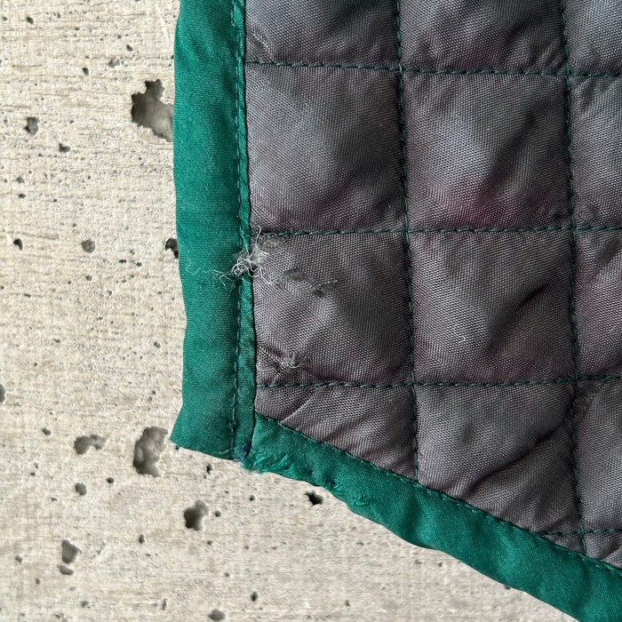 Green silk quilted vest | Vintage.City 빈티지숍, 빈티지 코디 정보