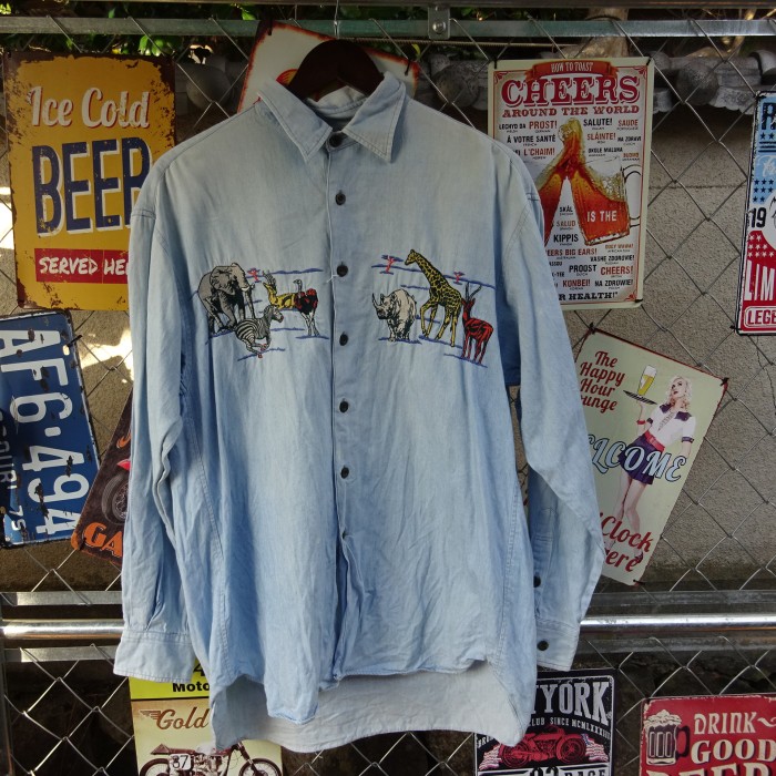 Konga 長袖シャツ フリーサイズ ライトブルー アニマルイラスト刺繡 ボタン 9988 | Vintage.City Vintage Shops, Vintage Fashion Trends