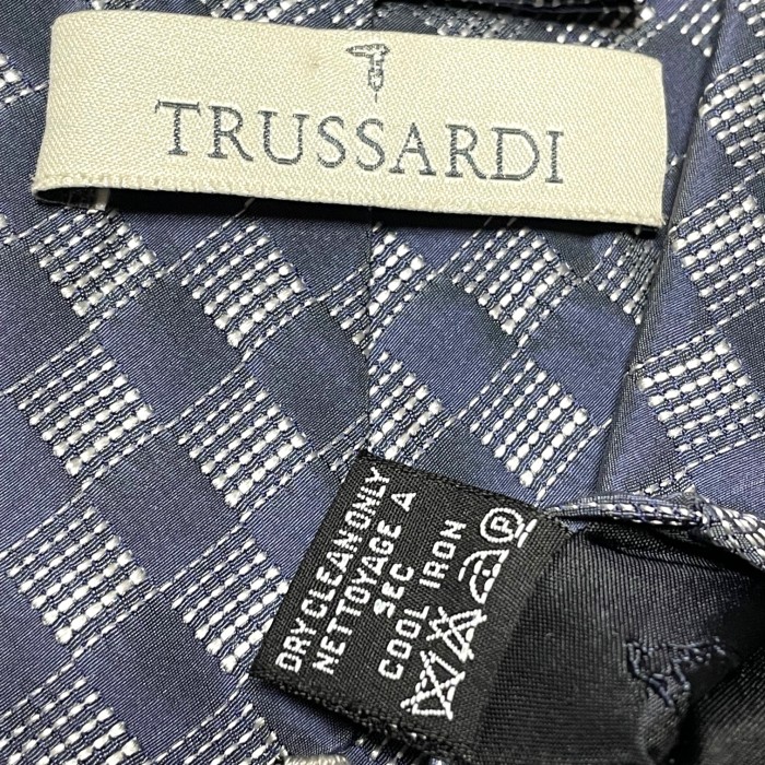 MADE IN ITALY製 TRUSSARDI ブロックチェック柄シルクネクタイ グレー | Vintage.City 古着屋、古着コーデ情報を発信