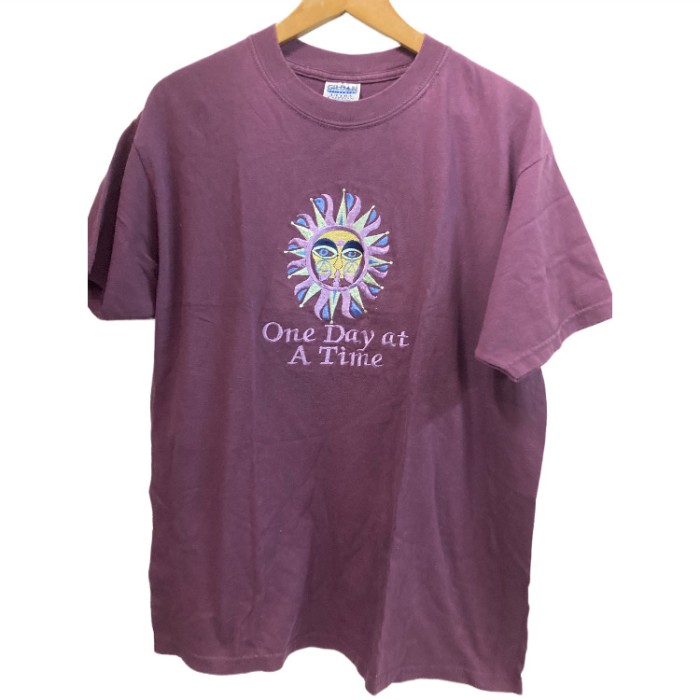 00’s初期GILDAN One Day at A Time半袖 Tシャツ L | Vintage.City 빈티지숍, 빈티지 코디 정보
