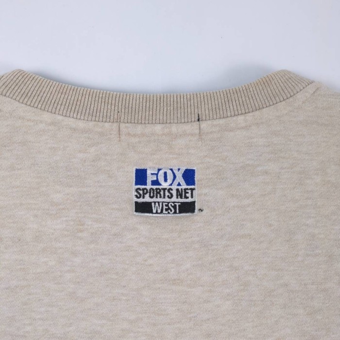 90s ノーティカ 前Vガゼット 霜降り スウェット FOX Sports Net 企業物 刺繍 nautica Made In Canada Sweatshirt | Vintage.City 빈티지숍, 빈티지 코디 정보