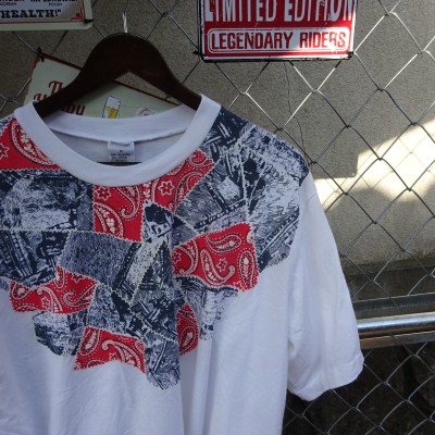 90s Tシャツ ホワイト 1X ペイズリー レッド ブラック シングルステッチ 10020 | Vintage.City 古着屋、古着コーデ情報を発信