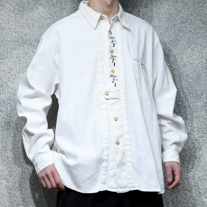 古着 オーバーサイズ チロリアンシャツ リネンシャツ デザインシャツ ホワイト | Vintage.City 빈티지숍, 빈티지 코디 정보