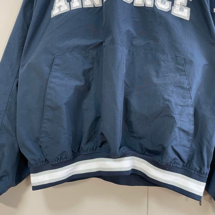 U.S. AIR FORCE big logo nylon jacket size L 配送C エアフォース　ナイロンプルーバージャケット　ビッグ刺繍ロゴ | Vintage.City 古着屋、古着コーデ情報を発信