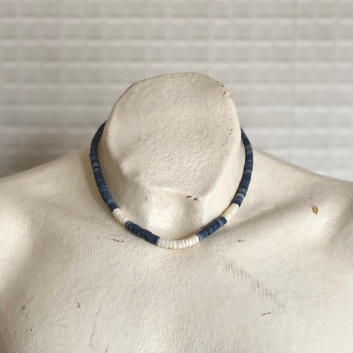 Vintage 70s-80s USA blue coral × white shell beads necklace レトロ アメリカ ヴィンテージ 天然石 ブルー コーラル × ホワイト シェル ビーズネックレス | Vintage.City Vintage Shops, Vintage Fashion Trends