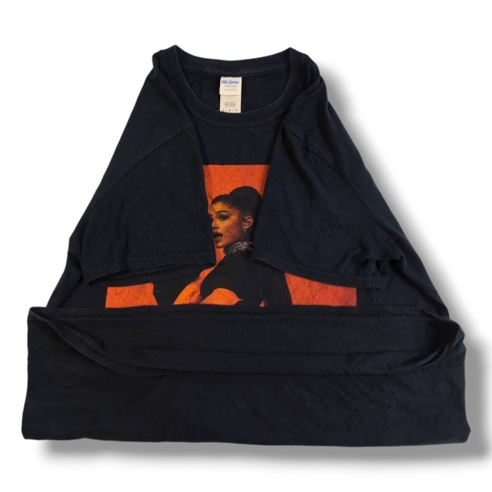 [198]アリアナ・グランデ 2016ツアーTシャツ ブラック M | Vintage.City 古着屋、古着コーデ情報を発信