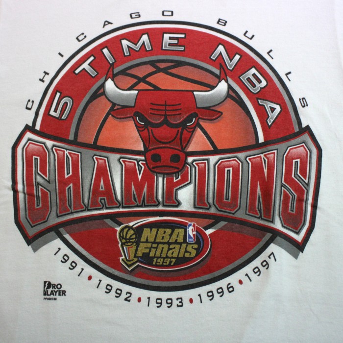 1990's NBA Chicago Bulls 5times NBA Champion Tee / Made in U.S.A / 1990年代 シカゴブルズ NBA チャンピオン Tシャツ アメリカ製 M | Vintage.City 빈티지숍, 빈티지 코디 정보