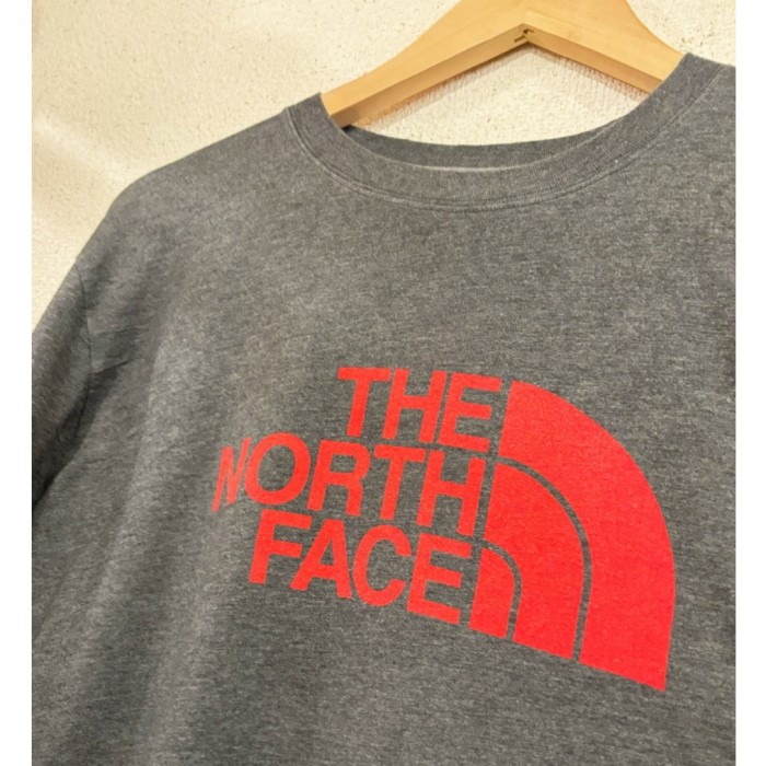 THE NORTH FACE ロンt 長袖Tシャツ ノースフェイス アウトドア ブランド ロゴ Tシャツ グレー レッド M | Vintage.City 古着屋、古着コーデ情報を発信