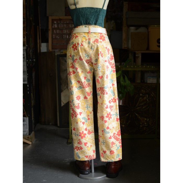 Reg U.S. Pat Off “ Love & Peace” denim pants | Vintage.City Vintage Shops, Vintage Fashion Trends