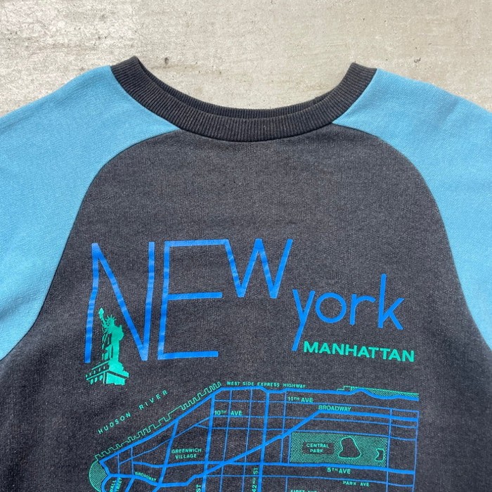 90年代 フランス製 IZOARD 地図 マップ プリントスウェットシャツ NEW YORK ツートン メンズS-M相当 レディース | Vintage.City 古着屋、古着コーデ情報を発信