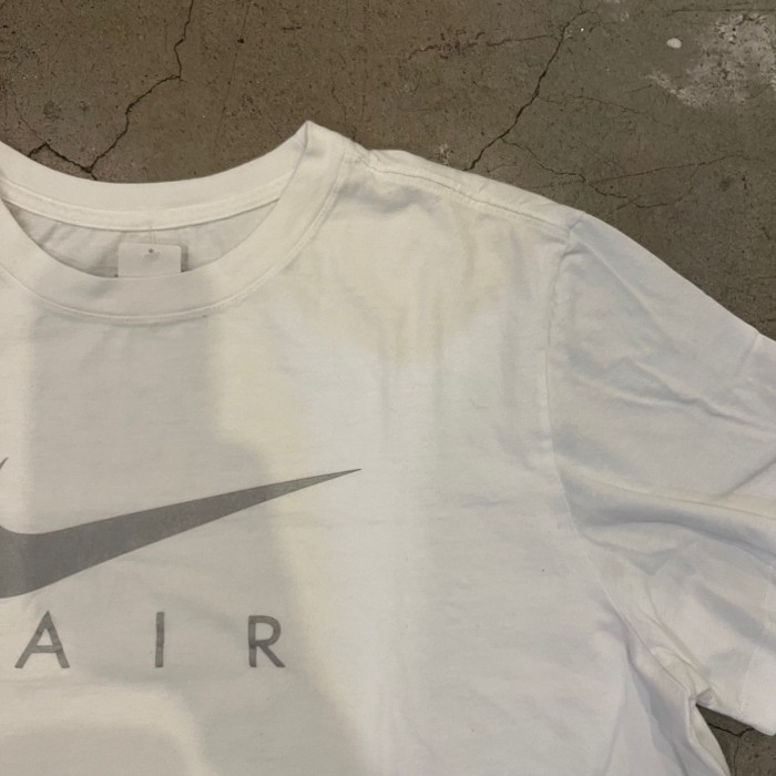Nike print t-shirt | Vintage.City 古着屋、古着コーデ情報を発信