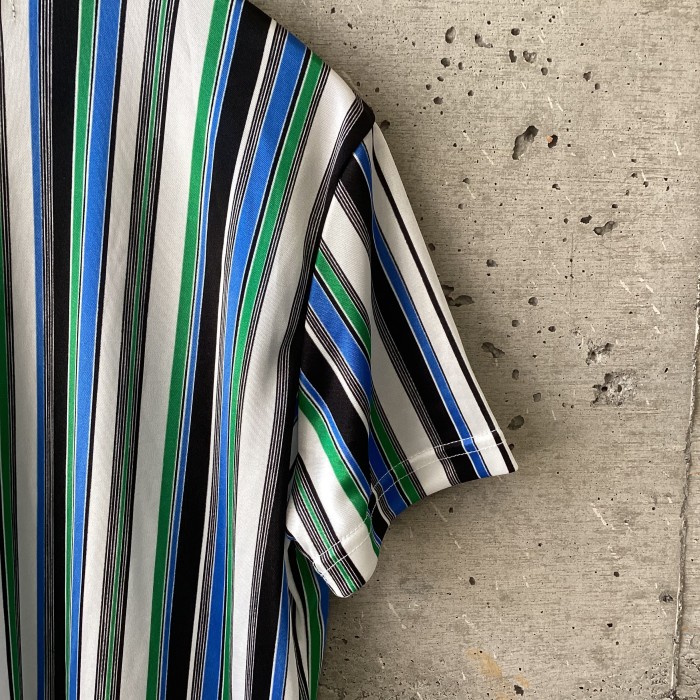 striped v-neck t-shirt | Vintage.City 빈티지숍, 빈티지 코디 정보